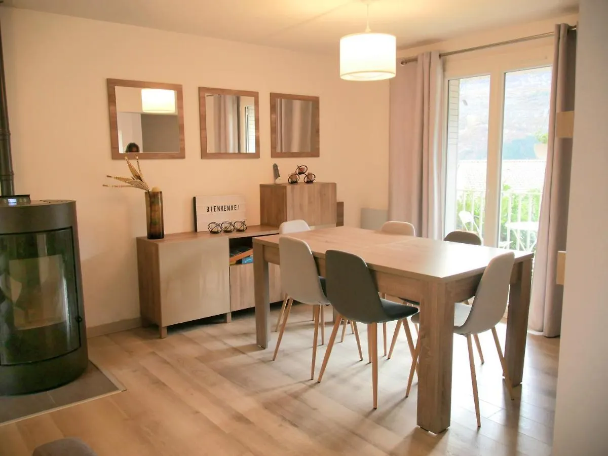 Maison Vue Sur Le Rocher Remuzat 0*,  France