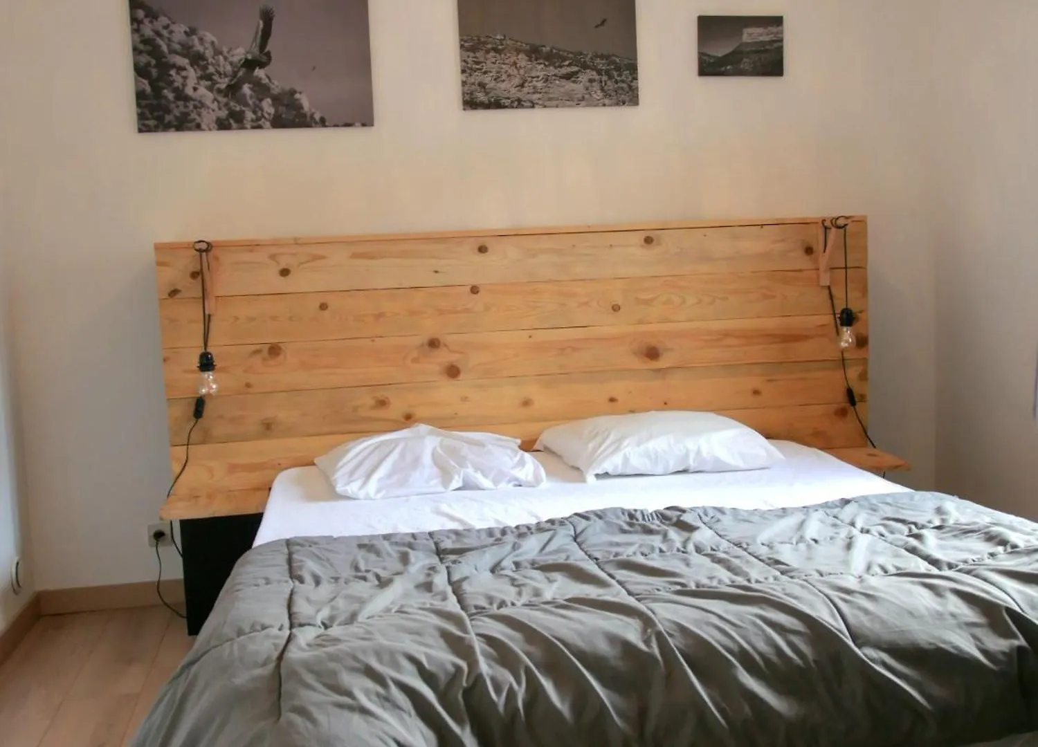 Holiday home Maison Vue Sur Le Rocher Remuzat France
